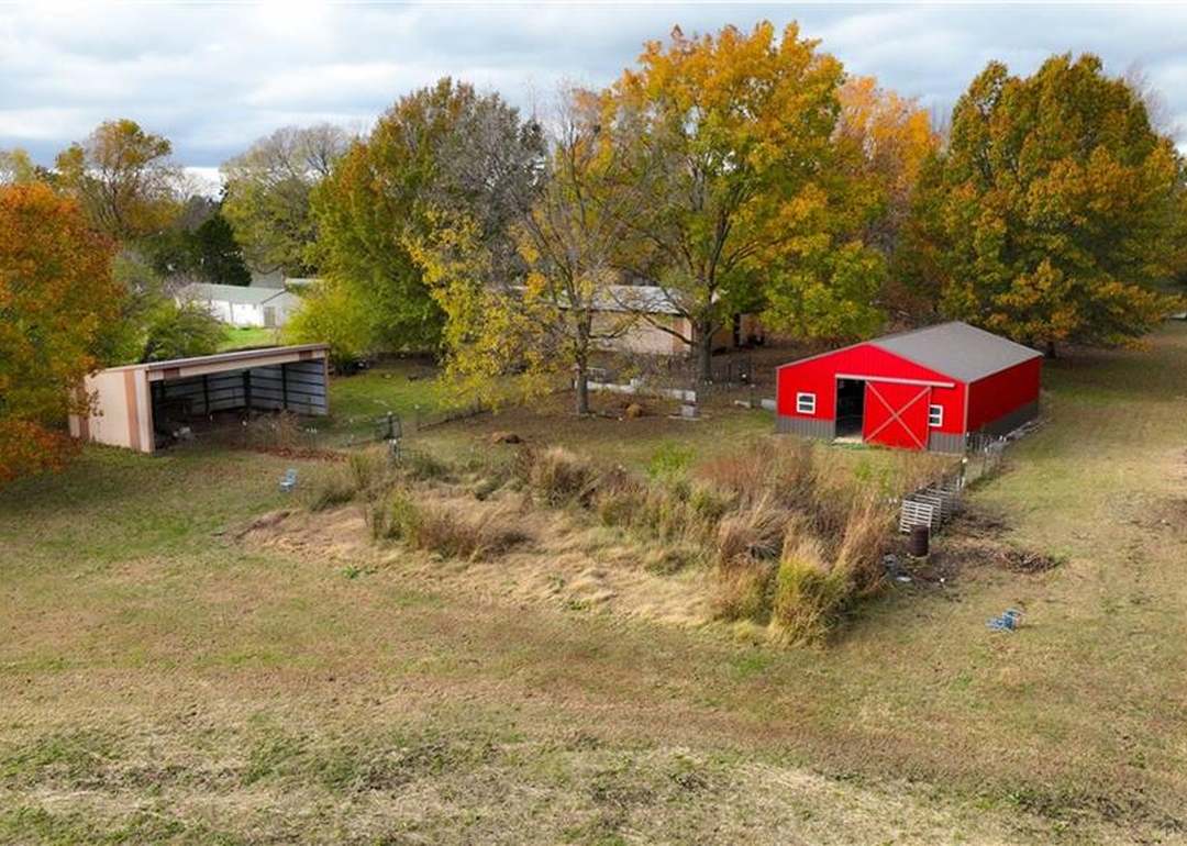 20405 E Blue Mills Road — photo 44
