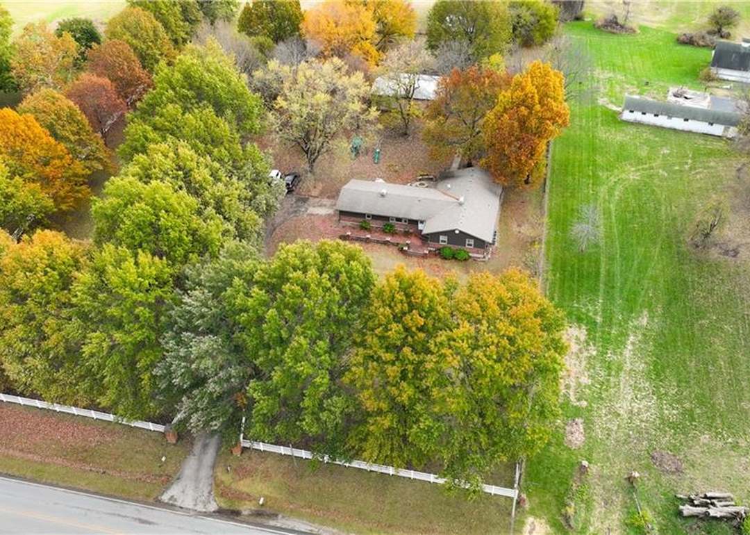 20405 E Blue Mills Road — photo 47