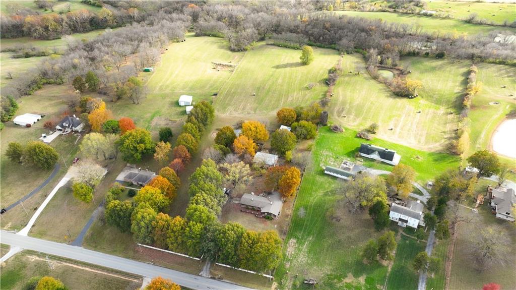 20405 E Blue Mills Road — photo 50