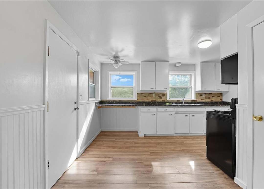 207 N Hawthorne Avenue — photo 6