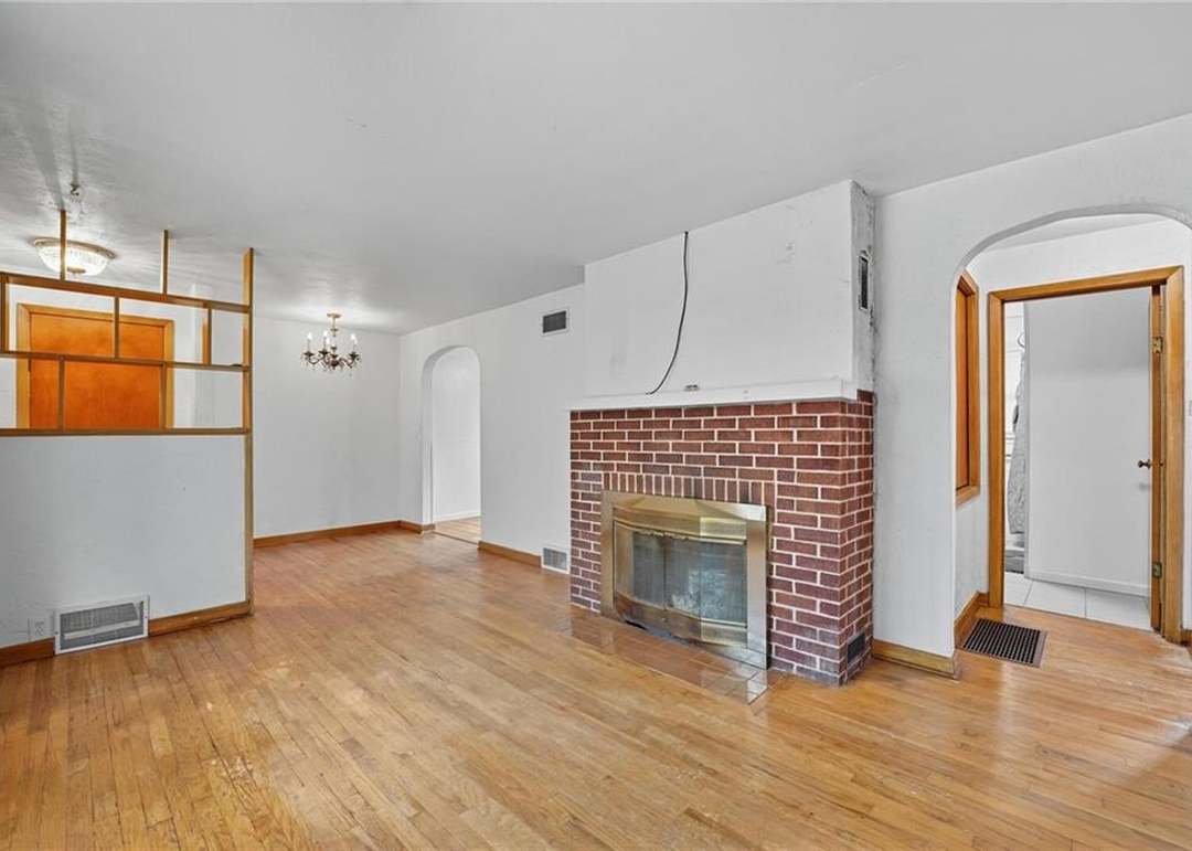 207 N Hawthorne Avenue — photo 11