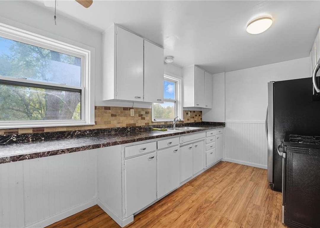 207 N Hawthorne Avenue — photo 15