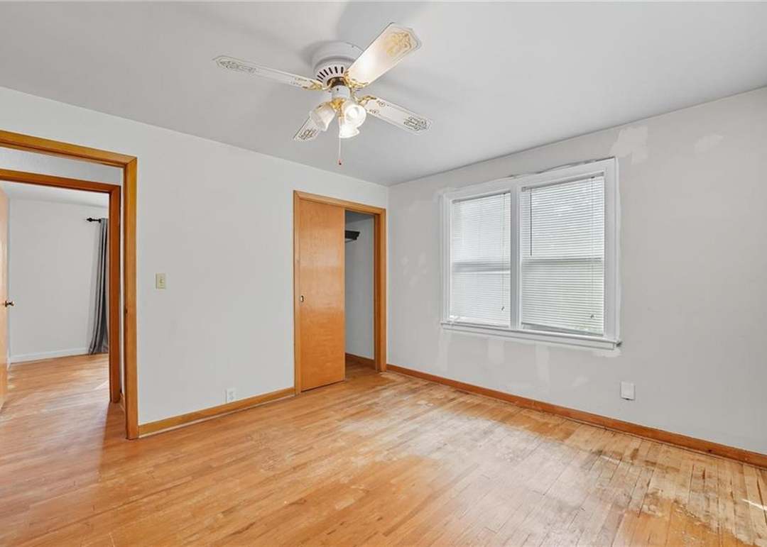 207 N Hawthorne Avenue — photo 18