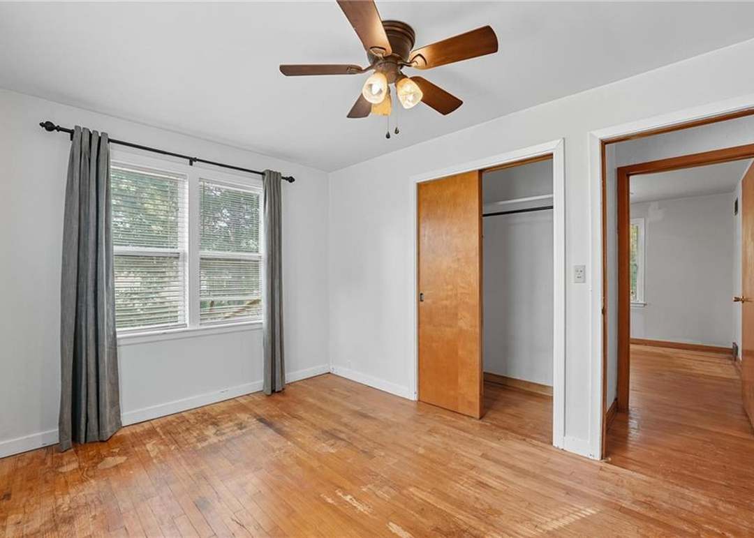 207 N Hawthorne Avenue — photo 19