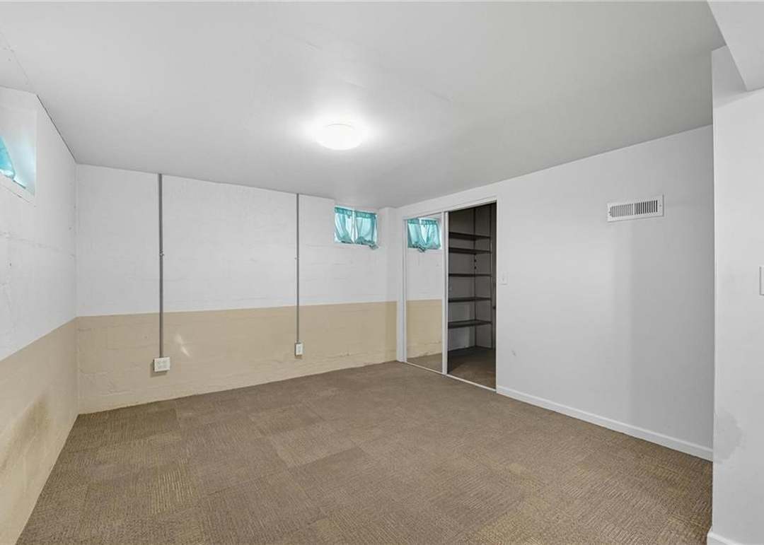 207 N Hawthorne Avenue — photo 21