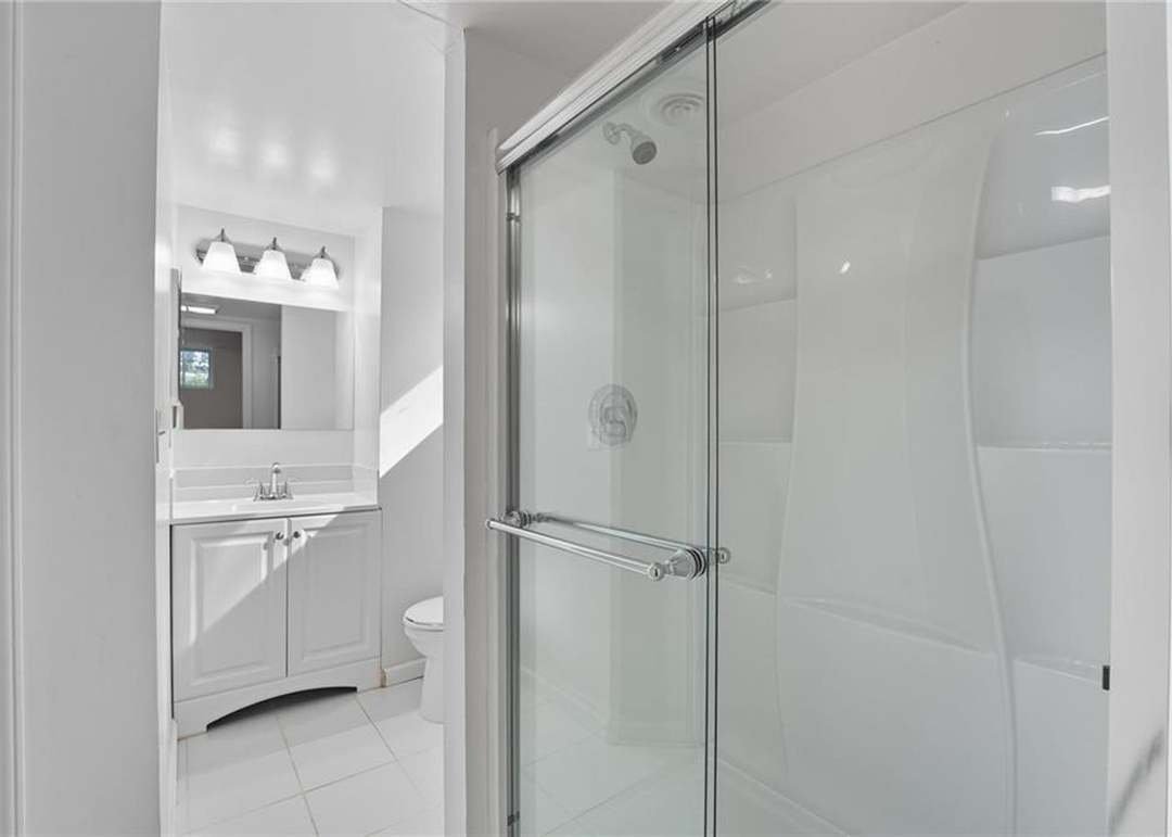 207 N Hawthorne Avenue — photo 23