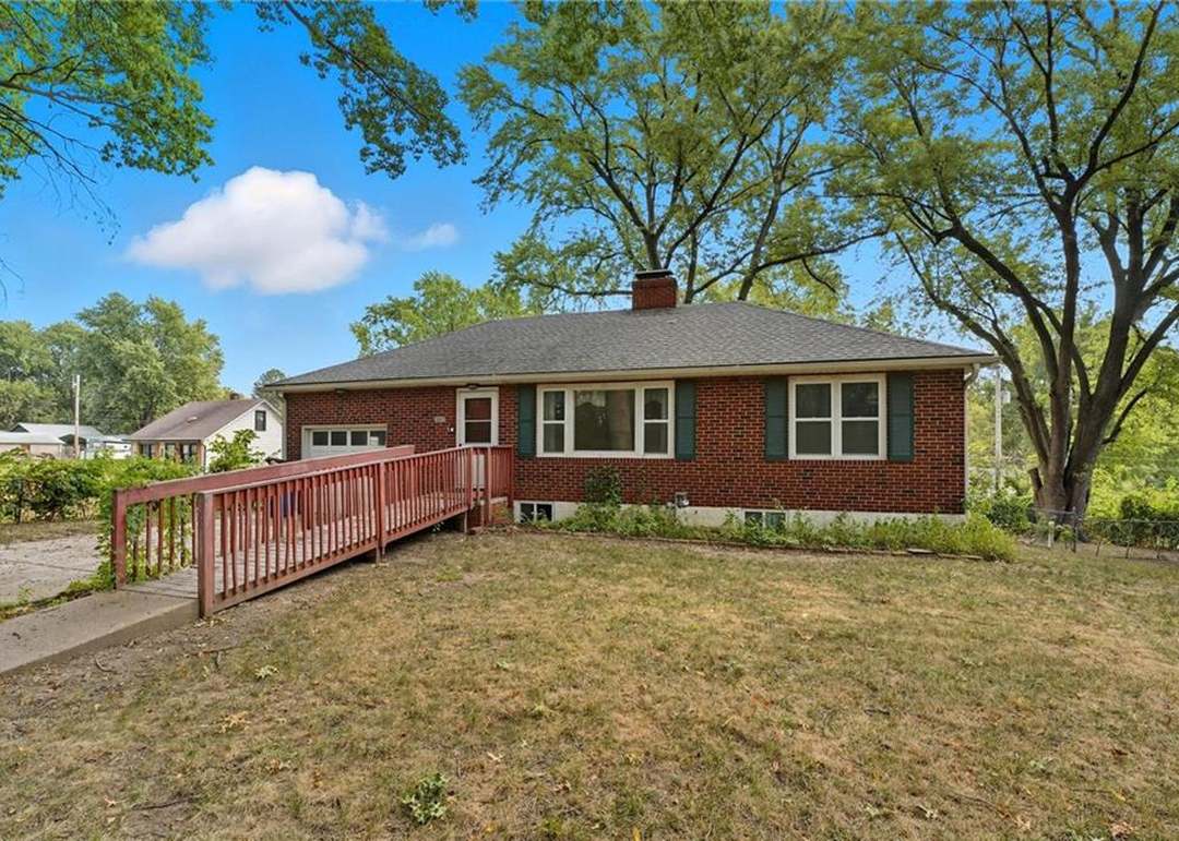 207 N Hawthorne Avenue — photo 28