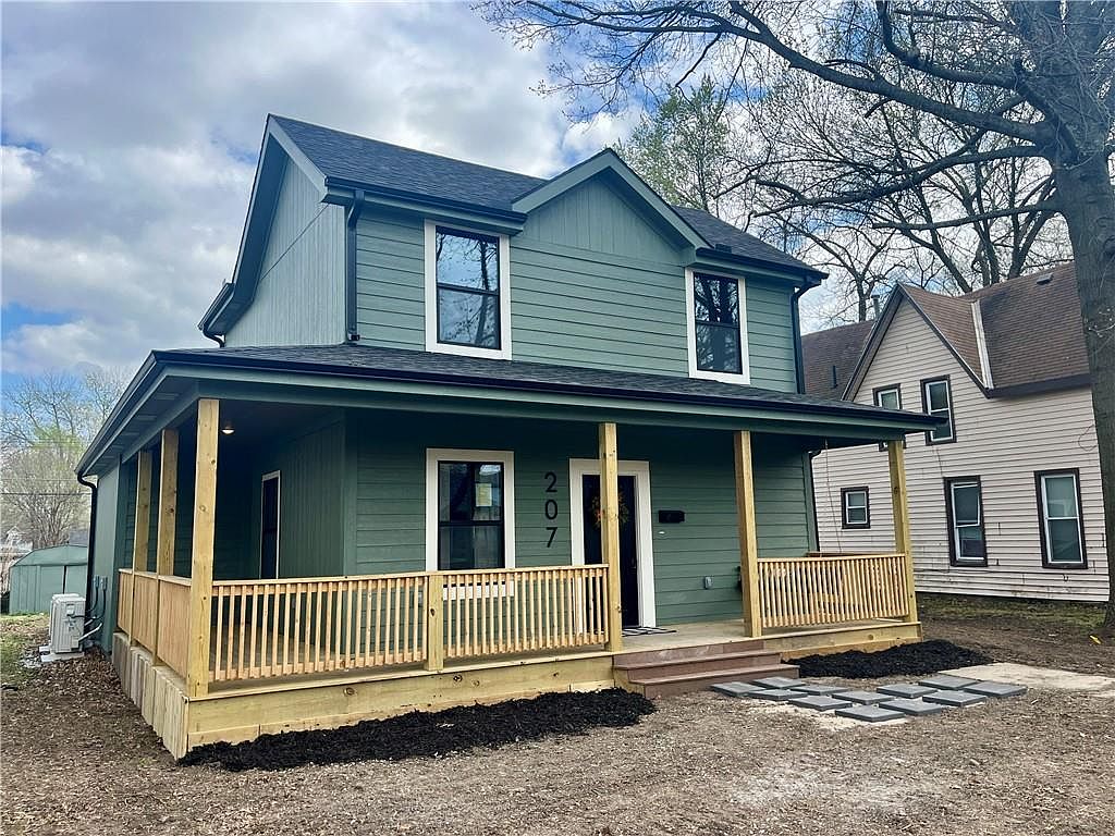 207 S Cedar Street — photo 2