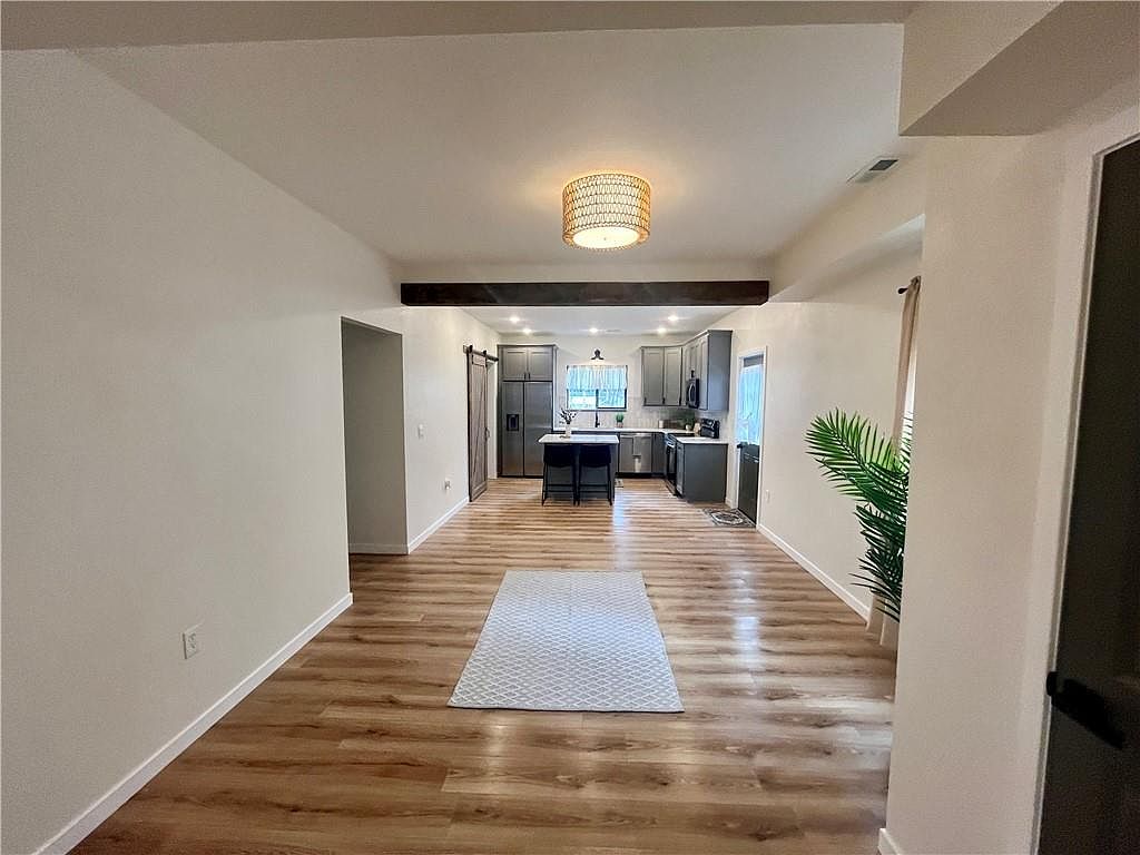 207 S Cedar Street — photo 10