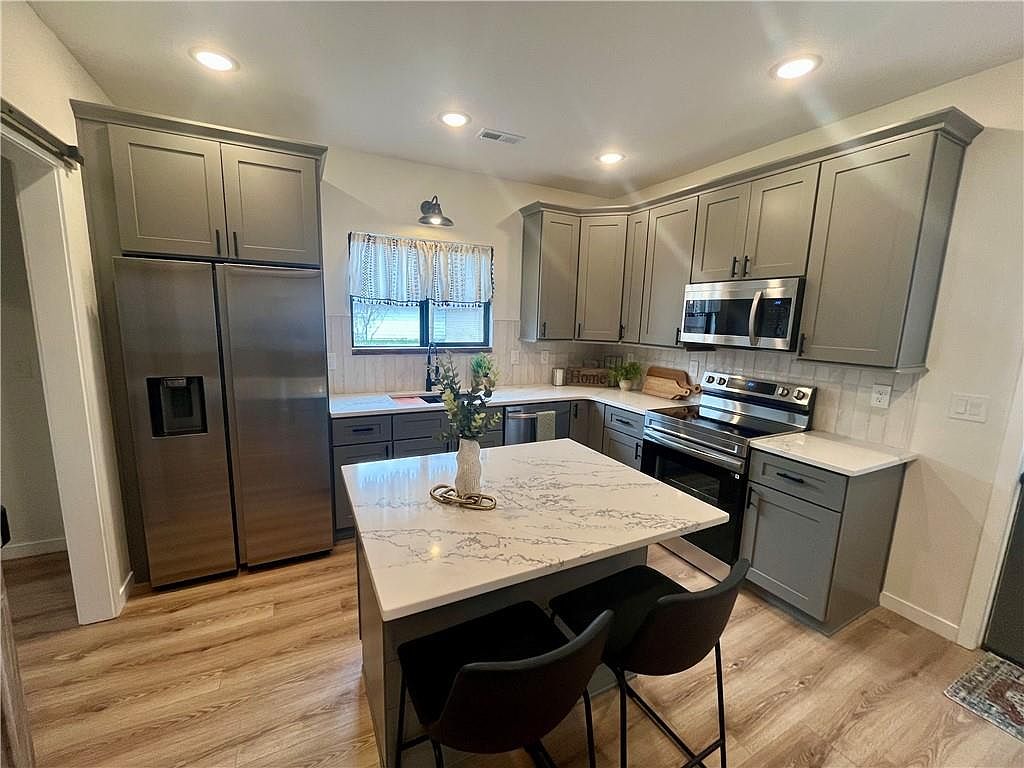 207 S Cedar Street — photo 13