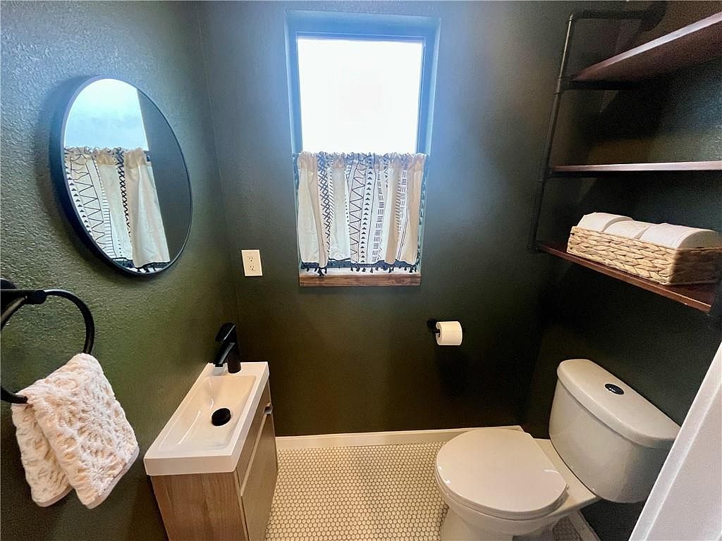 207 S Cedar Street — photo 21