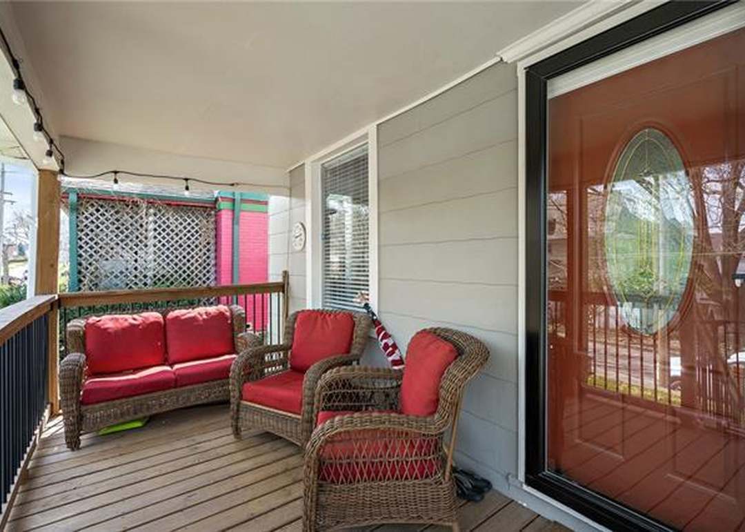 208 Jackson Avenue — photo 30