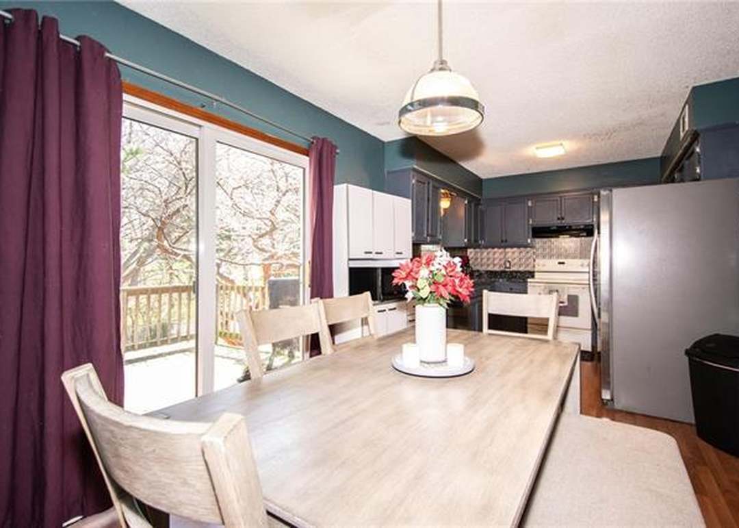 208 SW 26th Street — photo 13