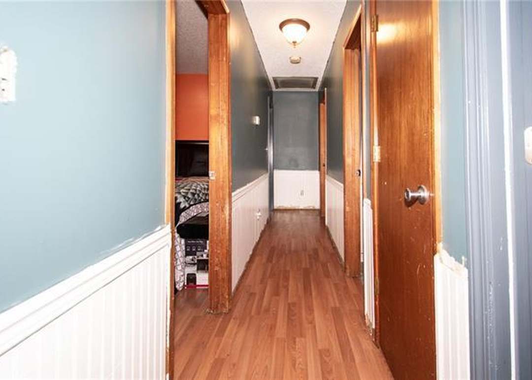 208 SW 26th Street — photo 16
