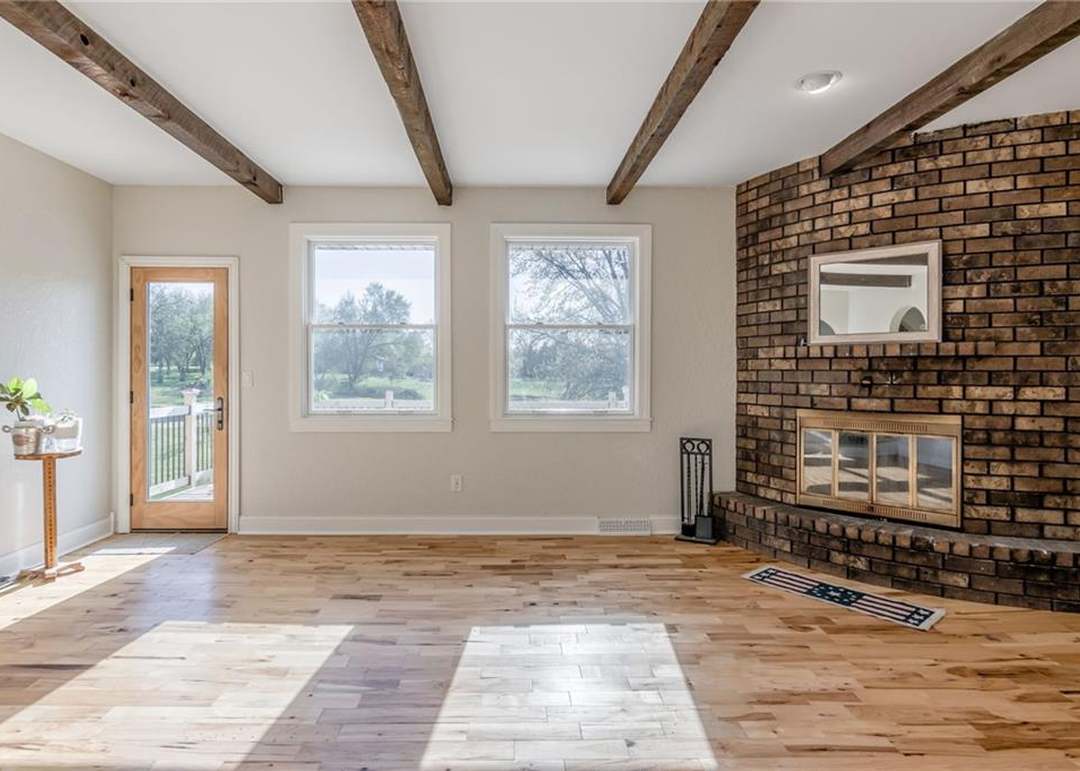 209 Hedge Street — photo 13