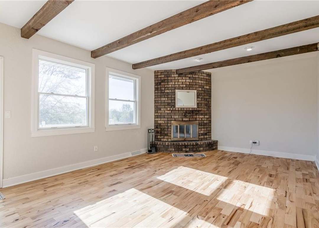 209 Hedge Street — photo 14