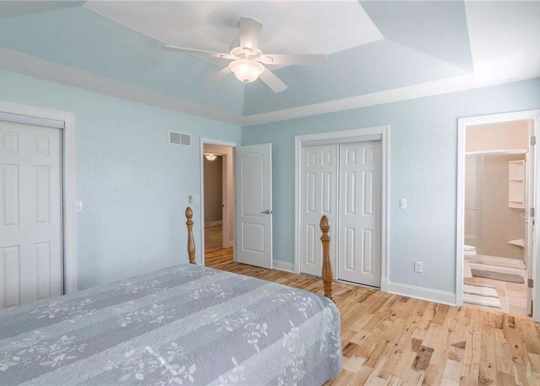 209 Hedge Street — photo 23