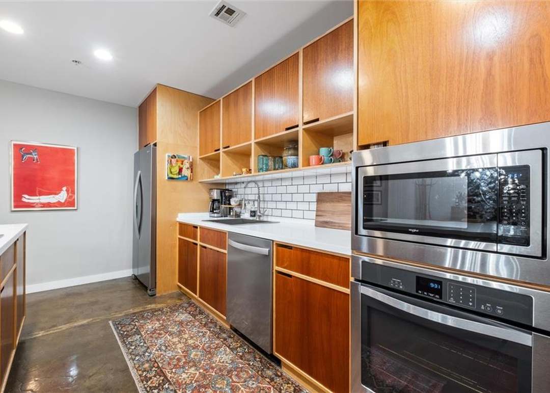 21 W 10th Street — photo 16