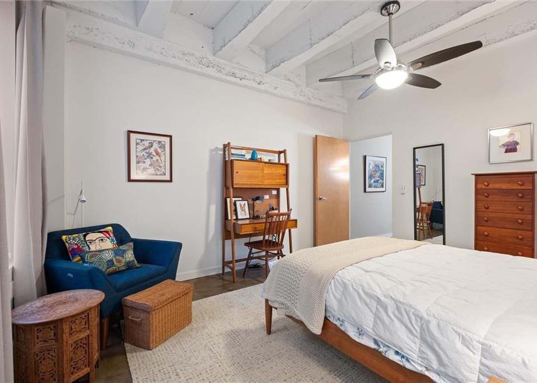 21 W 10th Street — photo 19