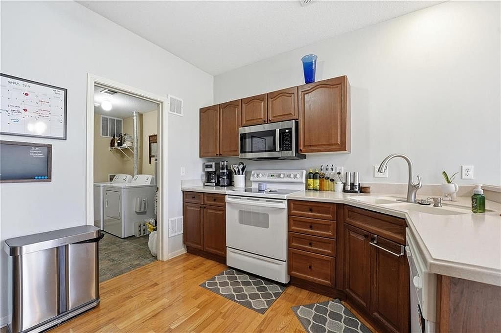 21050 W 118th Terrace — photo 20
