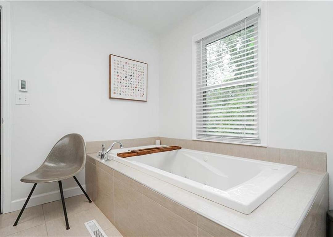 2106 W 73rd Street — photo 5
