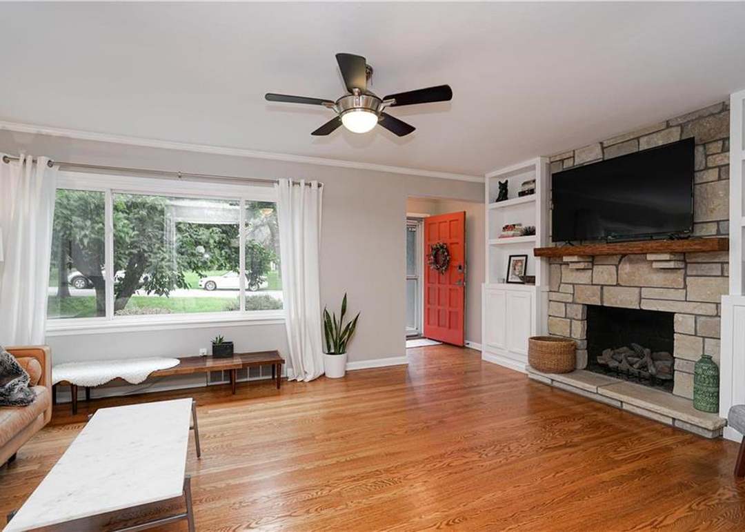 2106 W 73rd Street — photo 8