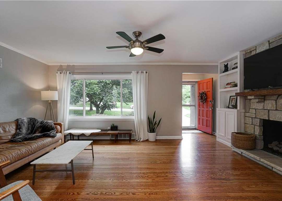 2106 W 73rd Street — photo 11