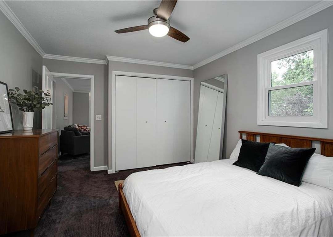 2106 W 73rd Street — photo 22