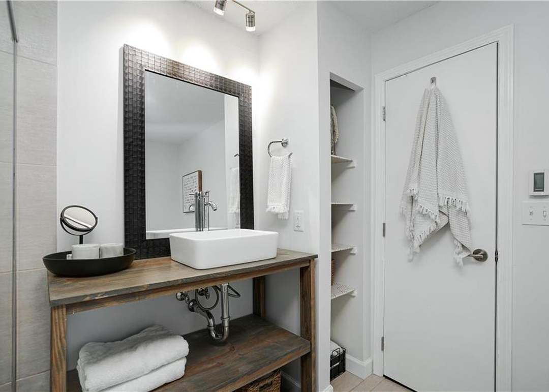 2106 W 73rd Street — photo 23