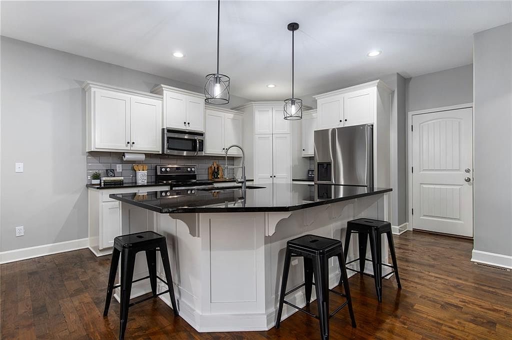 21086 S Skyview Lane — photo 17