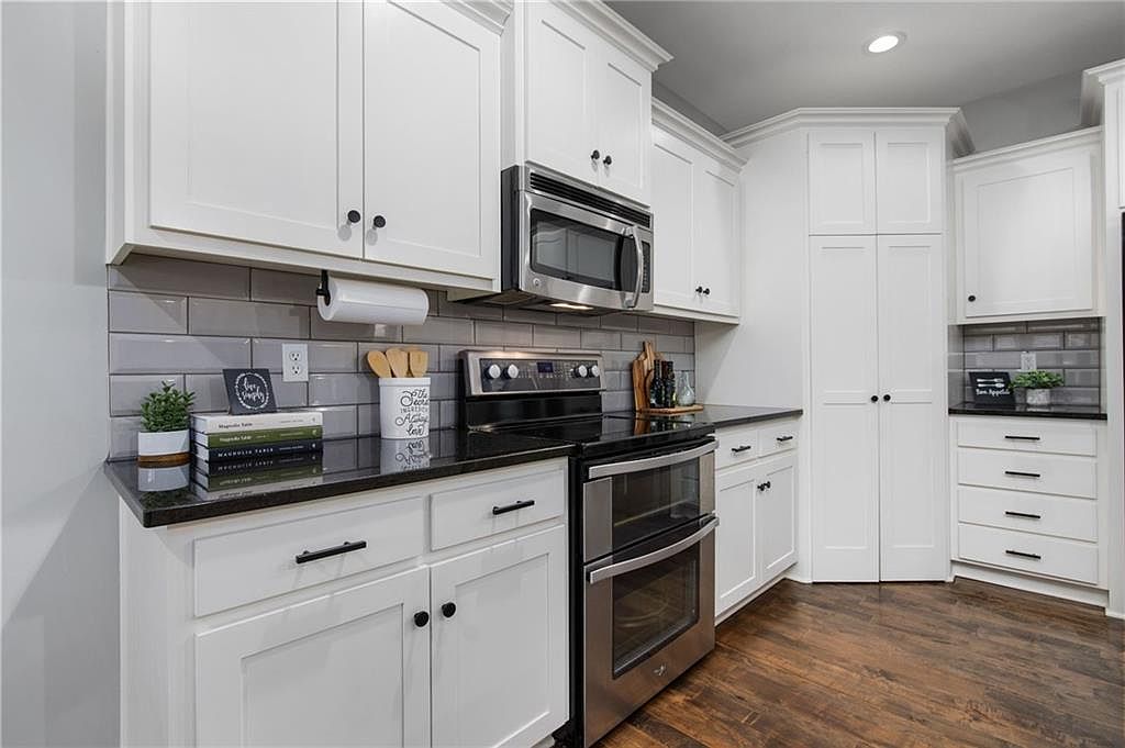 21086 S Skyview Lane — photo 20