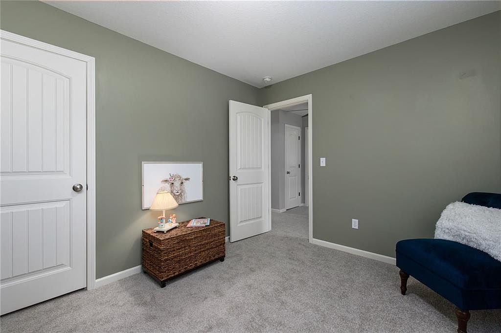 21086 S Skyview Lane — photo 32