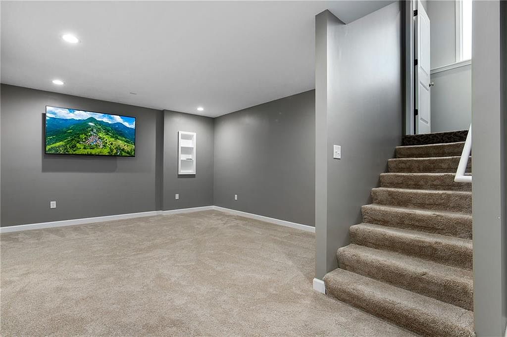 21086 S Skyview Lane — photo 42