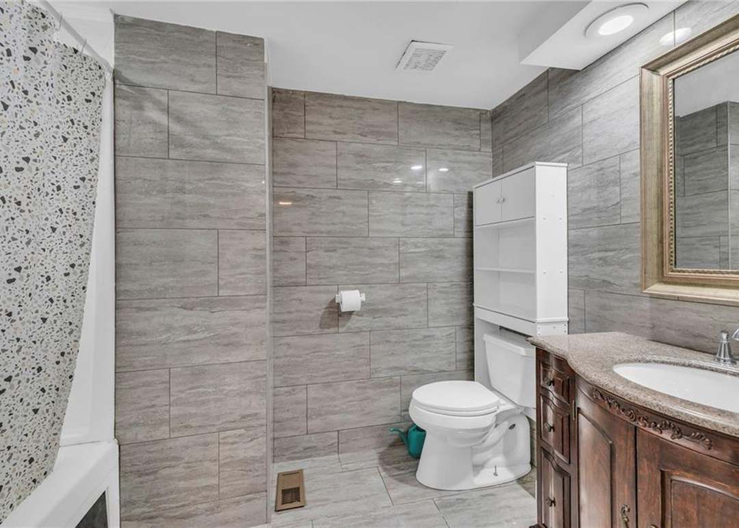 2112 E Jamestown Drive — photo 7