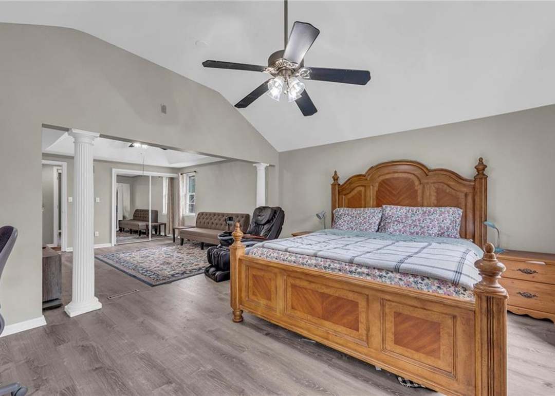 2112 E Jamestown Drive — photo 16