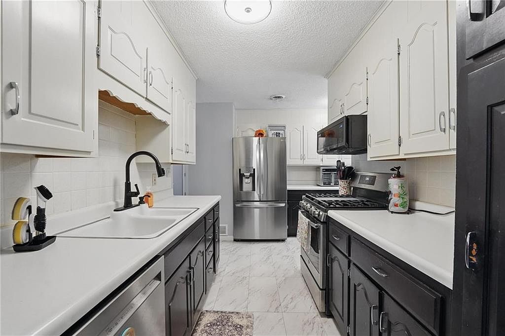 2114 Bristow Street — photo 11
