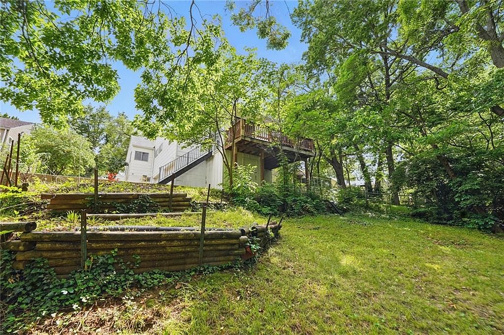 2114 Bristow Street — photo 37