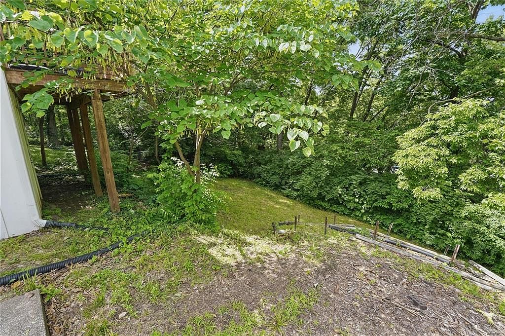 2114 Bristow Street — photo 40