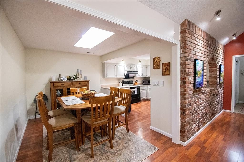 2119 Greenbrier Drive — photo 19