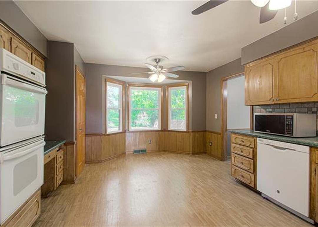 212 S Randolph Road — photo 13