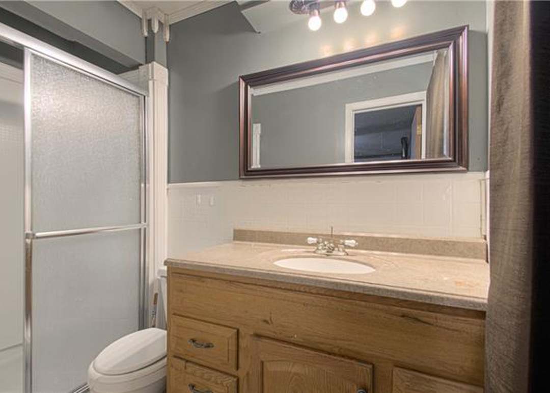 212 S Randolph Road — photo 16