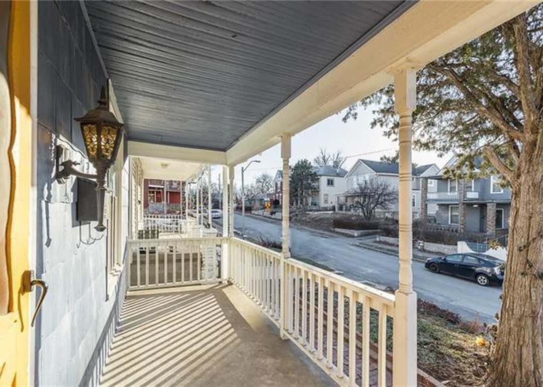 213 Brooklyn Avenue — photo 9