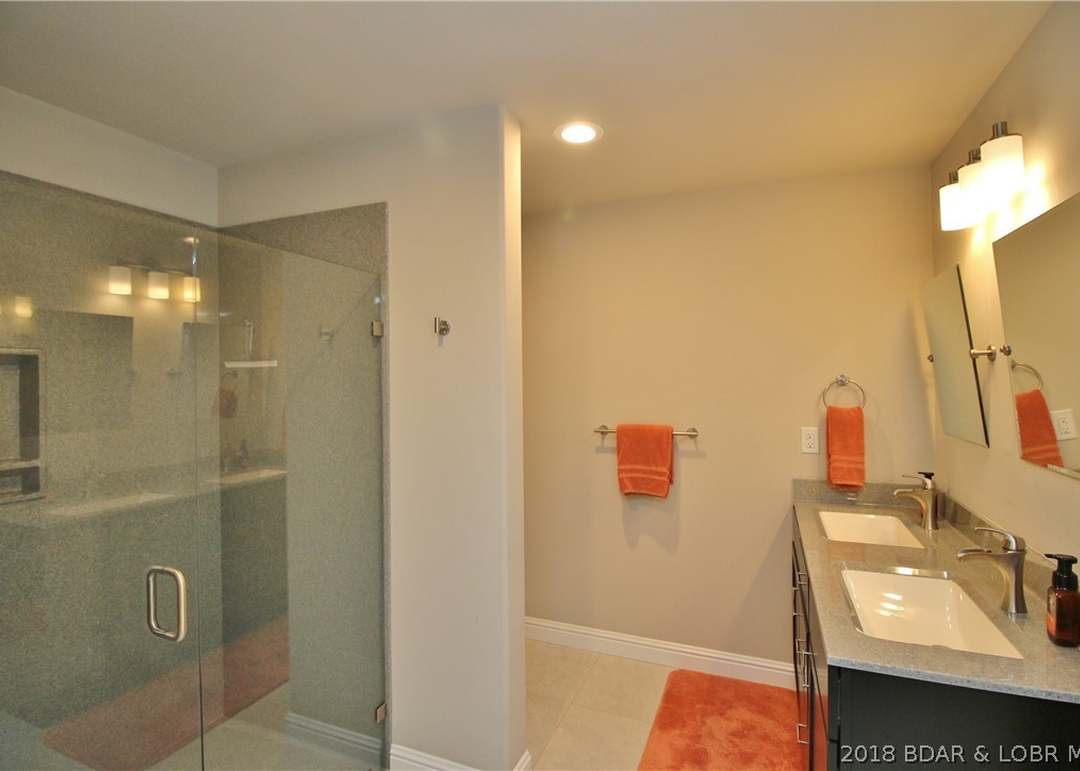 213 Lake Village Boulevard — photo 20