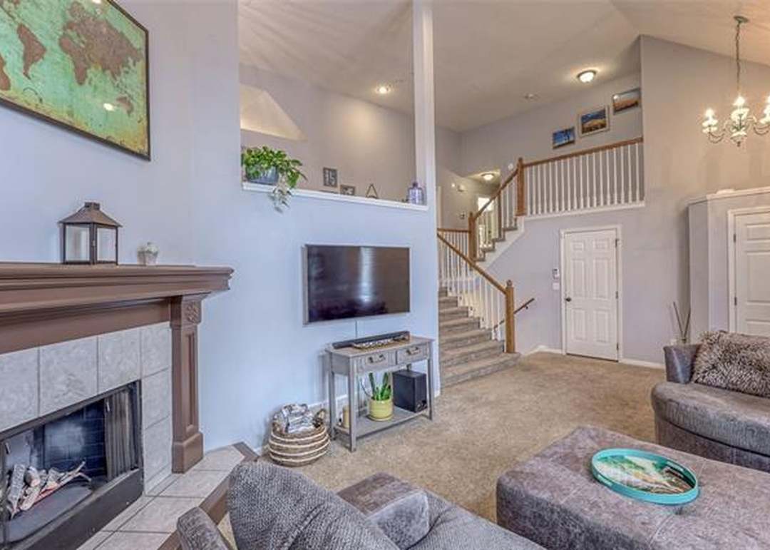 21309 W 50th Terrace — photo 11