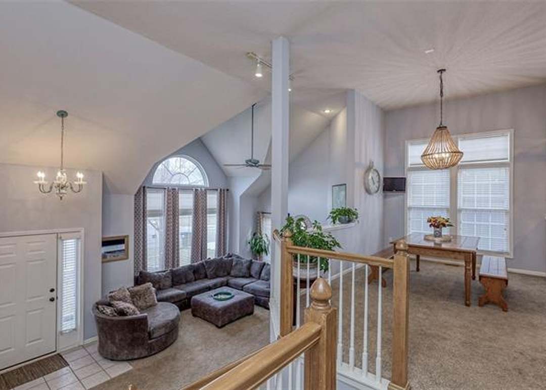 21309 W 50th Terrace — photo 12