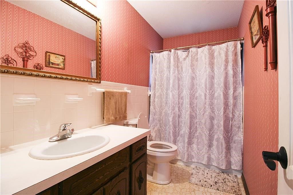 2131 Francis Court — photo 26