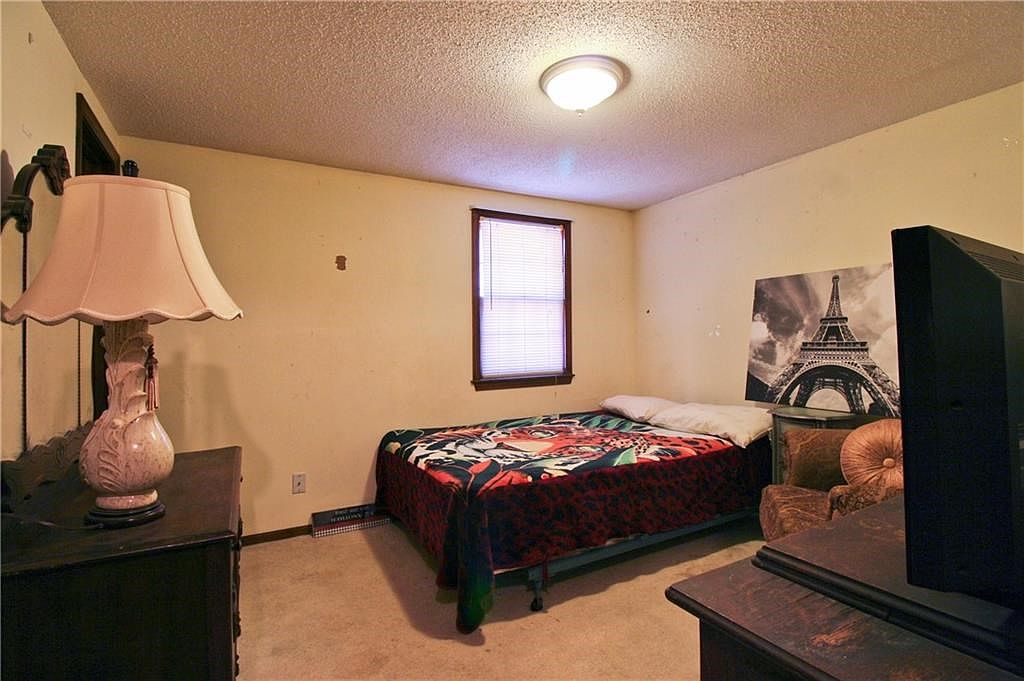 2131 Francis Court — photo 28