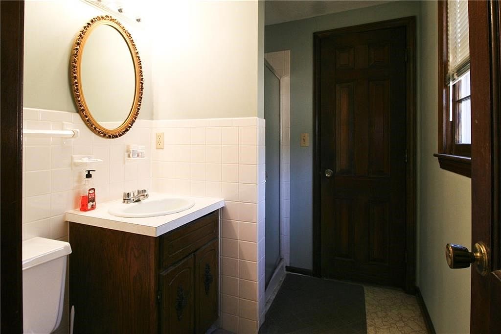2131 Francis Court — photo 30