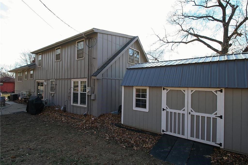 2131 Francis Court — photo 37