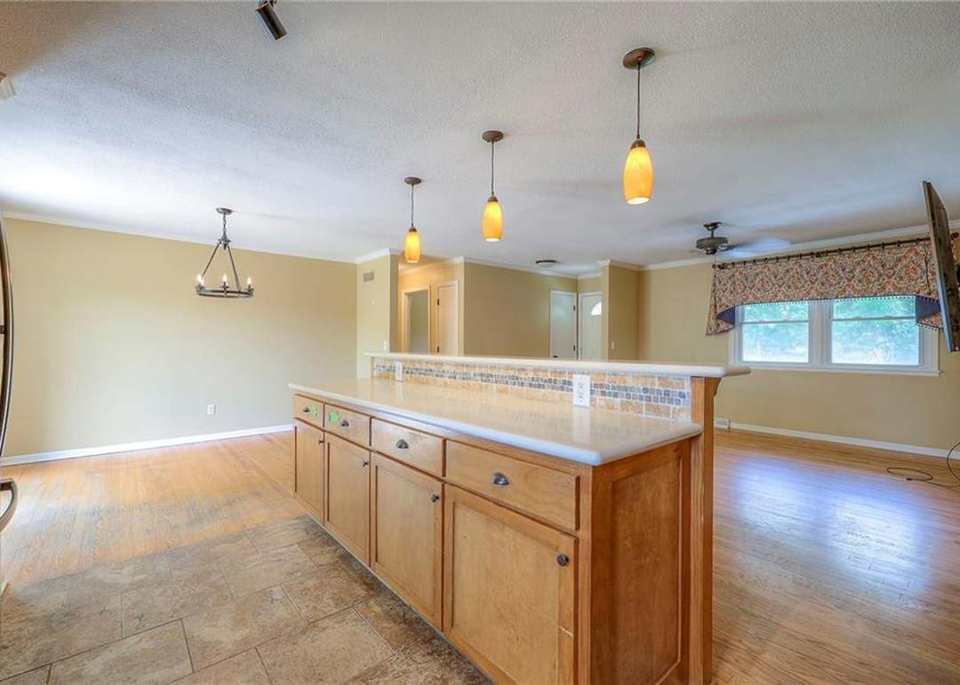 21323 W 71st Street — photo 17